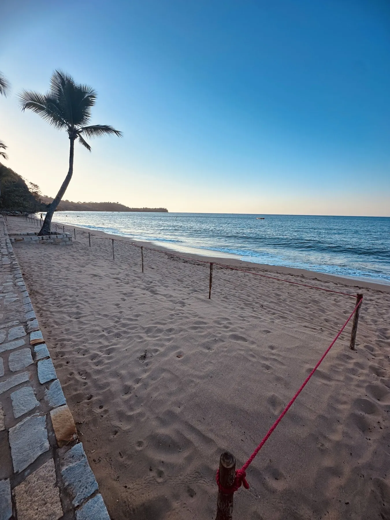 La plage secrète, calme et préservée, à 5 minutes à pied